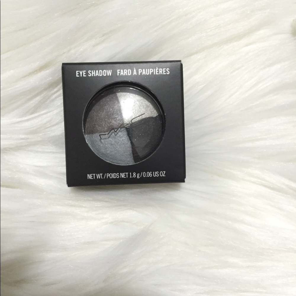 Mac eyeshadow